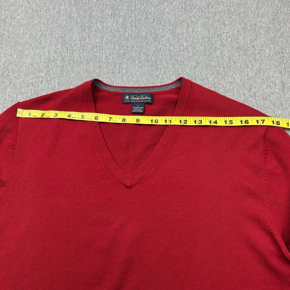 Brooks Brothers‎ Merino Wool Blend Mens Large Red VNeck Sweater Long Sleeve